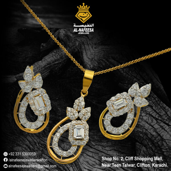 Pendant Set Zircon