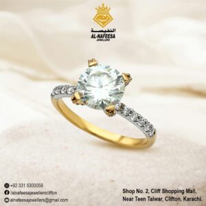 Solitaire Ring With Moissanite